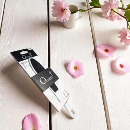 Lima Ergonómica Color Blanco Para Exfoliación de Talón